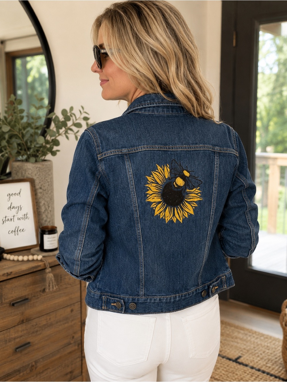 Embroidered Sunflower 🐝 Denim Jacket - Blue